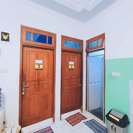 Glory Homestay Yogyakarta Extérieur photo