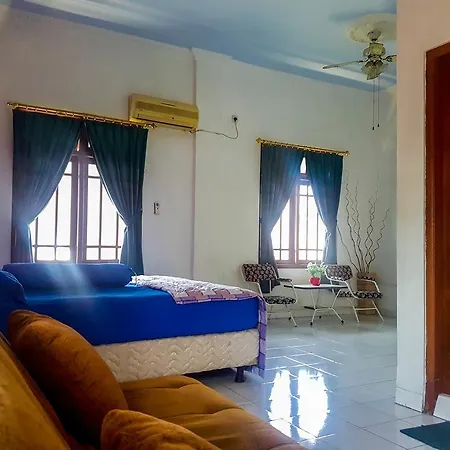 Glory Homestay Yogyakarta Extérieur photo